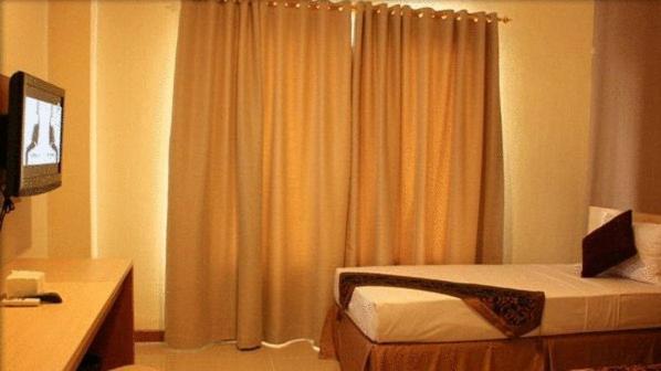 Hotel Delta Sinar Mayang Sidoarjo Zimmer foto